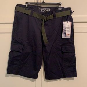 NWT Marine/Navy size 38 Wear First 685 Legacy Cargo shorts